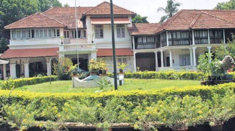 ഒരേ വസതിക്കായി വടംവലിച്ച് മൂന്ന് മന്ത്രിമാർ വരെ! ഒടുവിൽ നറുക്കുവീണത് ആർക്കൊക്കെ? യു.ഡി.എഫ് മന്ത്രിമാരുടെ ഔദ്യോഗിക വസതികൾ പ്രഖ്യാപിച്ചു