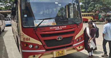 കെഎസ്ആർടിസി സൂപ്പർ ഫാസ്റ്റിൽ യാത്രക്കാരന് ദുരനുഭവം; ന്യായമായ സ്റ്റോപ്പിൽ ഇറക്കാൻ വിസമ്മതിച്ചതായി പരാതി, ഗതാഗത മന്ത്രിക്ക് പരാതി നൽകി